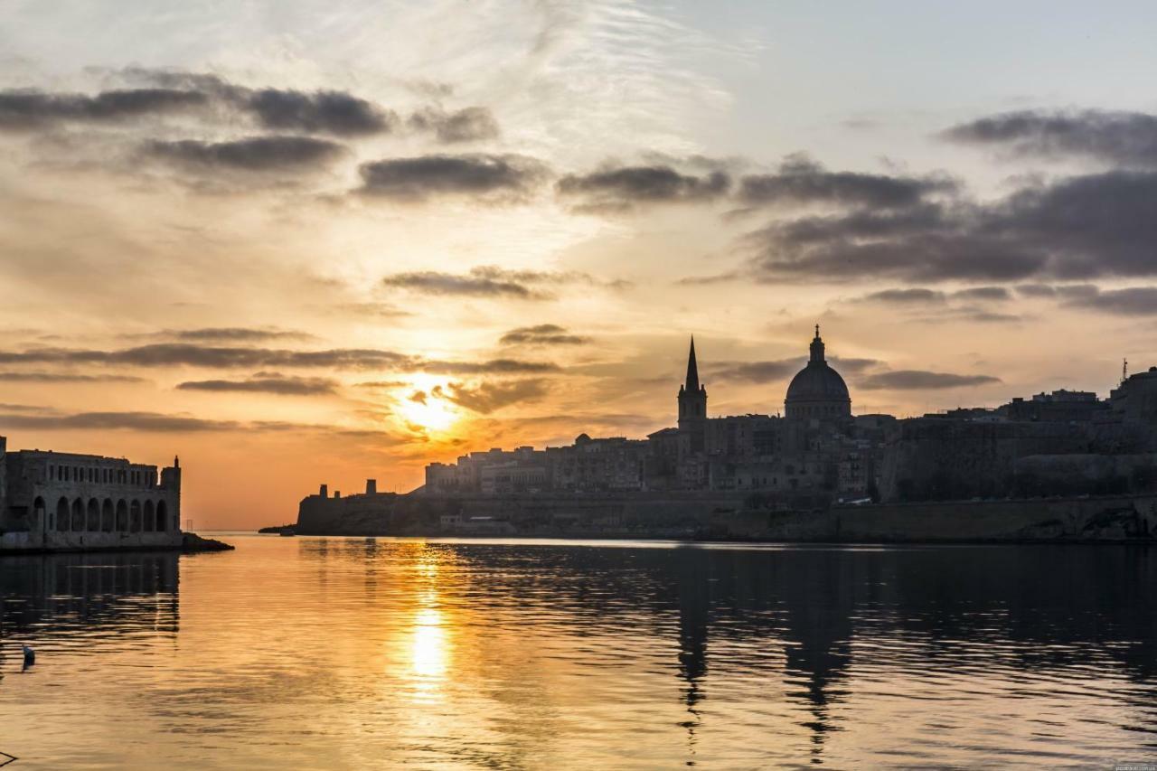 סליאמה Contemporary, Luxury Apartment With Valletta And Harbour Views מראה חיצוני תמונה